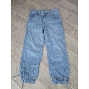 We The Free Women's Bonita Cargo Slim Crop Jeans Size 27 Distressed Denim Cuff